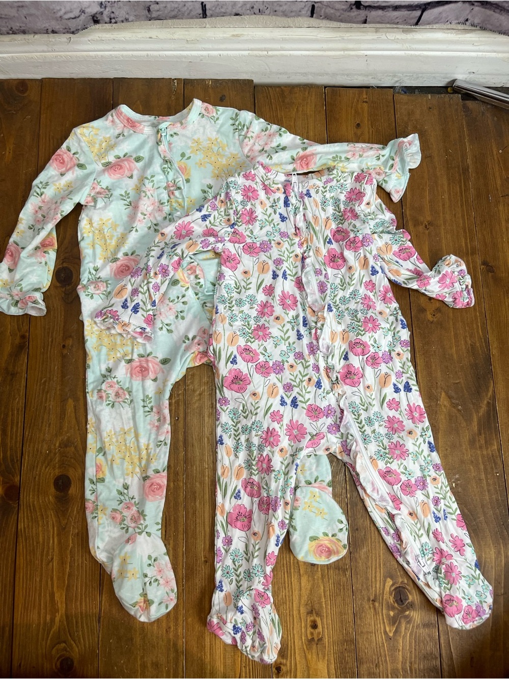 Little me size 9 months set of 2 footie bamboo pajamas floral print